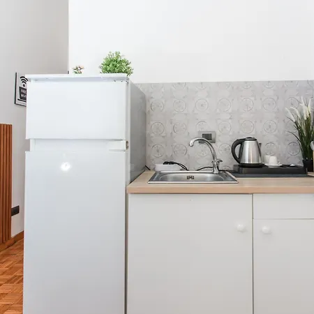 Гостевой дом Inside Chiaia Неаполь