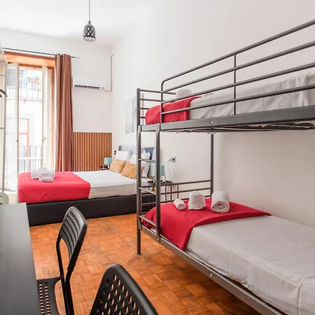 ゲストハウス Inside Chiaia